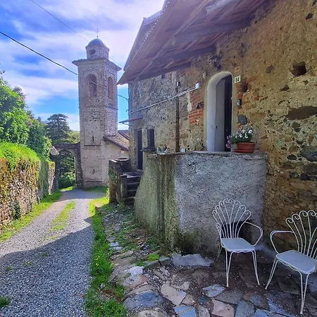 Ca' Vegia 펜션 Casaleggio Boiro